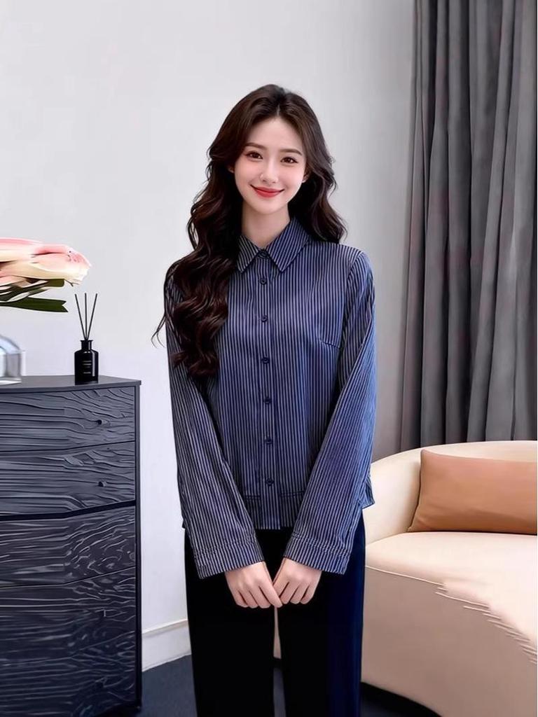 2025 Women's Fleece-Lined Long-Sleeve Shirt - Autumn/Winter Vertical Stripes, Lapel, Warm & Versatile for Commuting