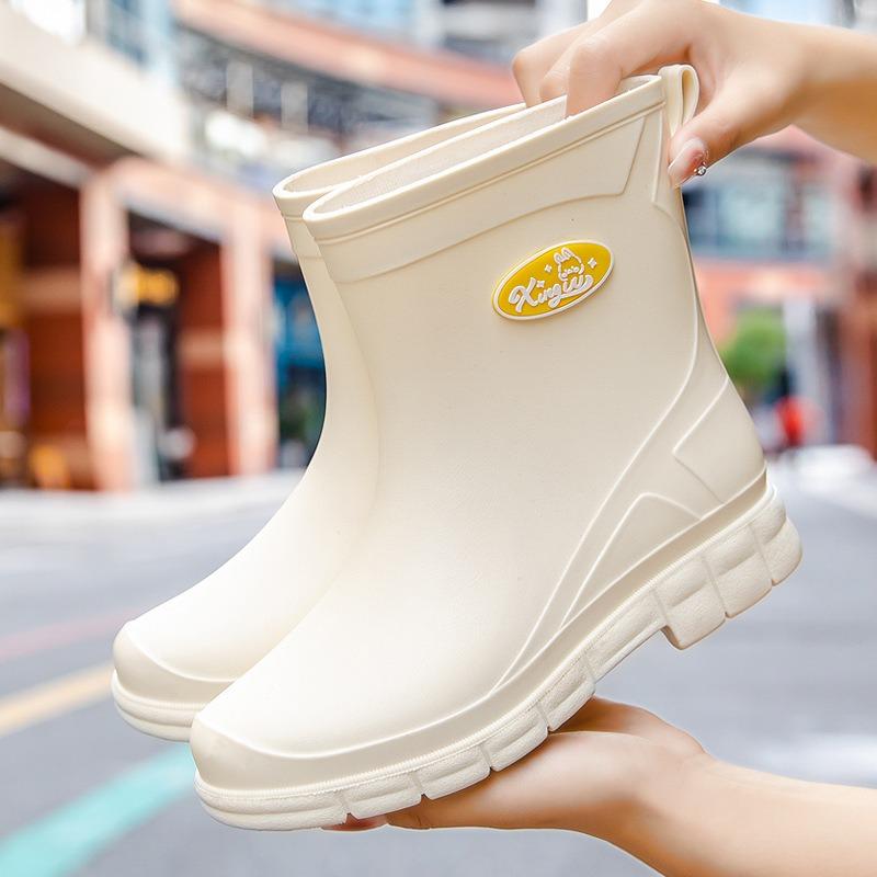[One piece] Non-slip water shoes women's short rain shoes student fashion rain boots thermal rubber shoes low tube water shoes