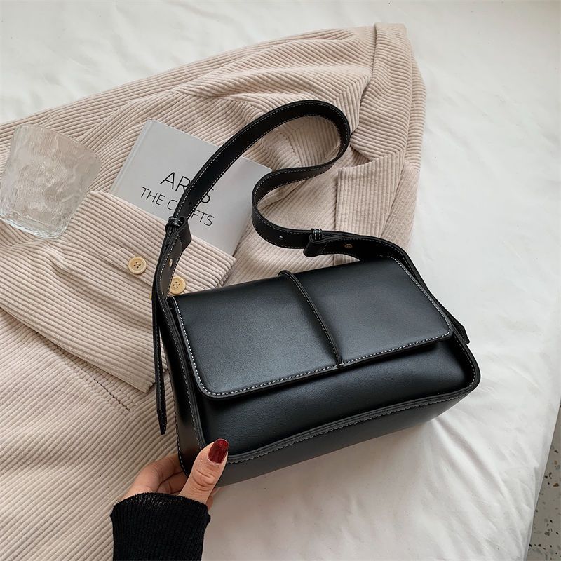 This year's popular small bag women's niche new fashion soft leather shoulder bag Internet celebrity popular small square bag