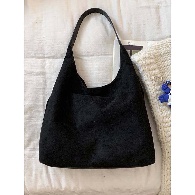 Retro large-capacity underarm bag women s 2025 new simple soft-faced suede tote bag shoulder commuter bag