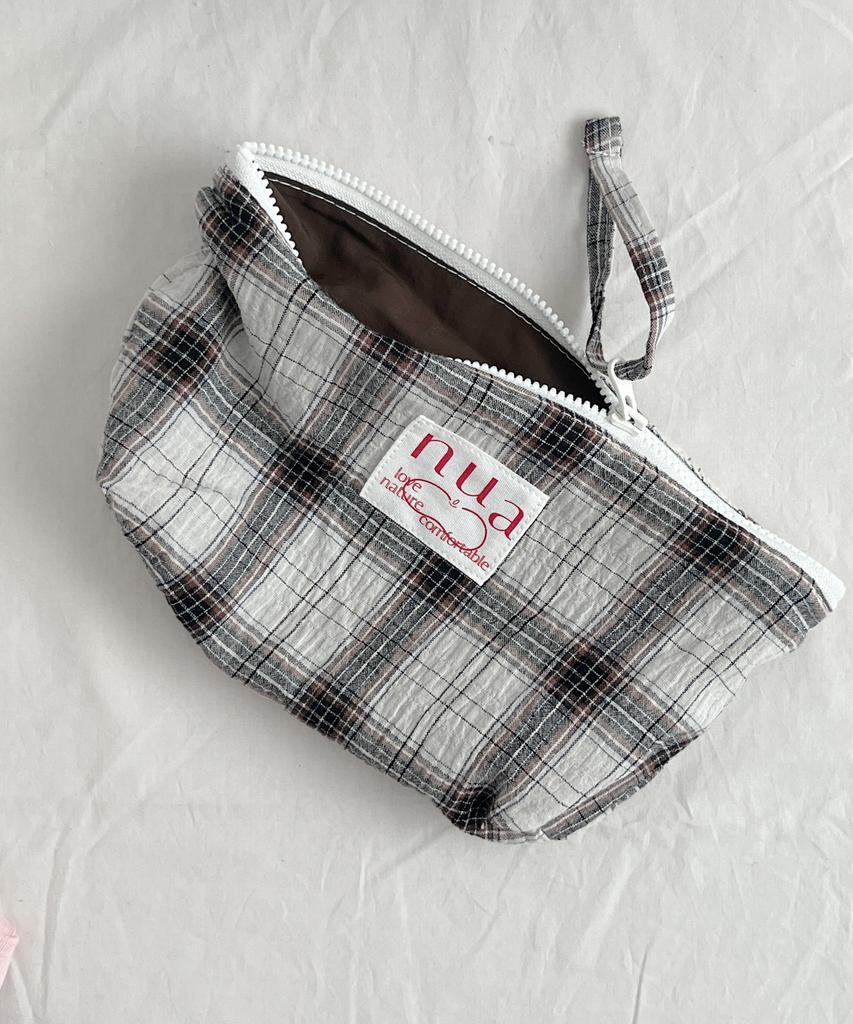 Nuaname Black Sesame Check Pattern Pouch