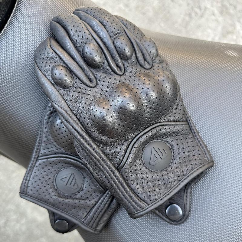 Retro Motorcycle Gloves Perforated Glove Breathable Genuine Leather Black All Seasons Moto Racing Cycling Motocross Bike Knight