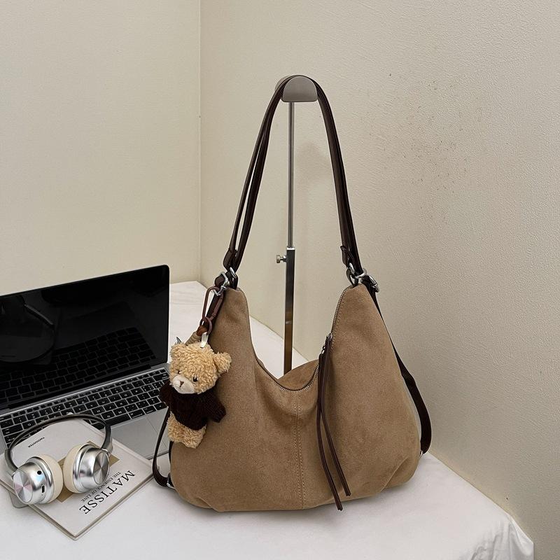 Korean Version Retro Large-capacity Tote Bag Women's 2025 Autumn New Deerskin Velvet Underarm Bag Casual Shoulder Commuter Bag