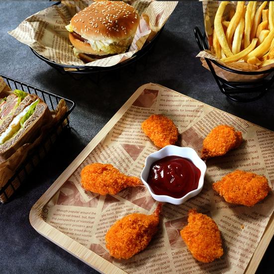 Nützliches Backpapier, geruchlos, braunes/weißes Kochgeschirr