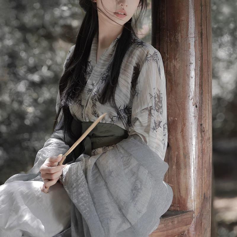 Vêtements pour femmes de Style chinois Wei et Jin, robe Hanfu grise à imprimé feuilles de bambou, à col croisé