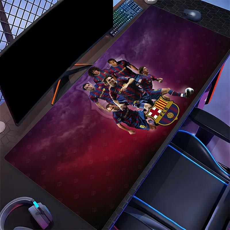 Barcelona Velký Herní Stůl Podložka Protiskluzová Podložka pod Notebook Tablet Velká Podložka pod Myš XXL Podložka Mini PC Herní Podložka S Uzamčeným Okrajem
