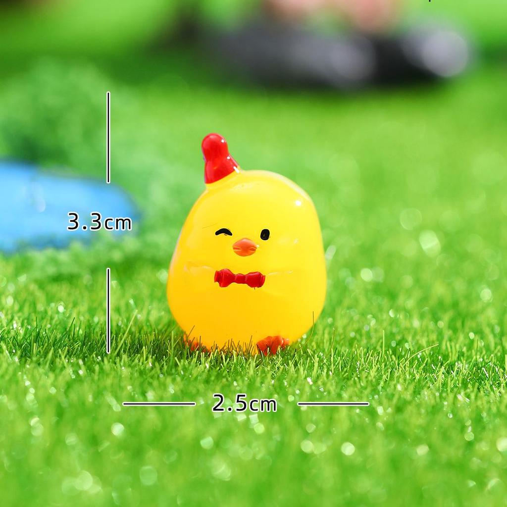 High-End Resin Micro Landscape Chicken Ornaments
