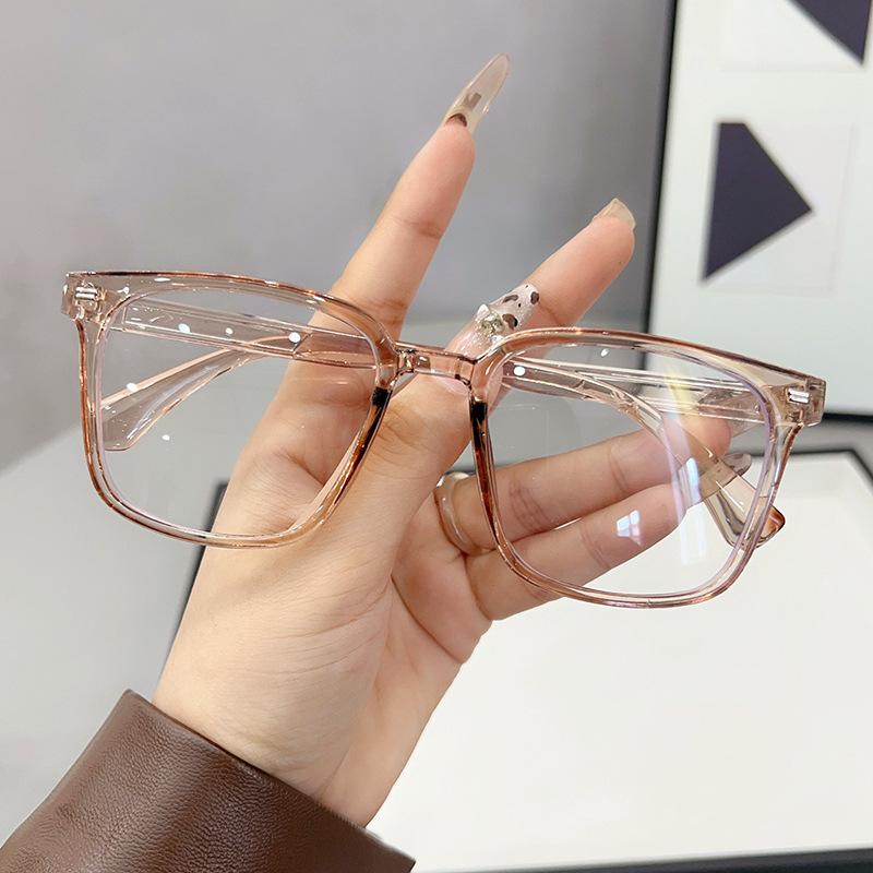 Square-framed Glasses Women Men Lightweight Fashion Eyewear Daily Leisure Female Male Fashionable High-end Personalized Glasses
