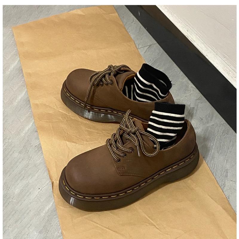 

Версия из овчины~ Кожаные туфли Мартина с круглым носком цвета коричневый Crazy Horse, маленькие кожаные туфли, женские туфли на платформе-маффине, одинарные туфли 40