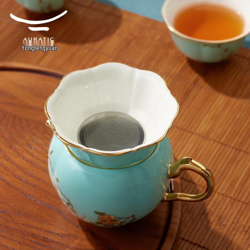 Yongfengyuan Madam Porcelain West Lake Blue 15-Piece Ceramic Tea Set
