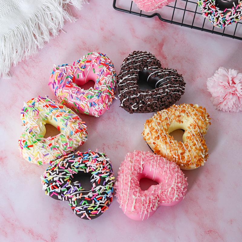 6 ks/sada 3D Srdce Donuty Magnetky na lednici Sady Simulace Jídlo Magnetické nálepky na lednici Domácí dekorace Kancelář Zpráva Kuchyně
