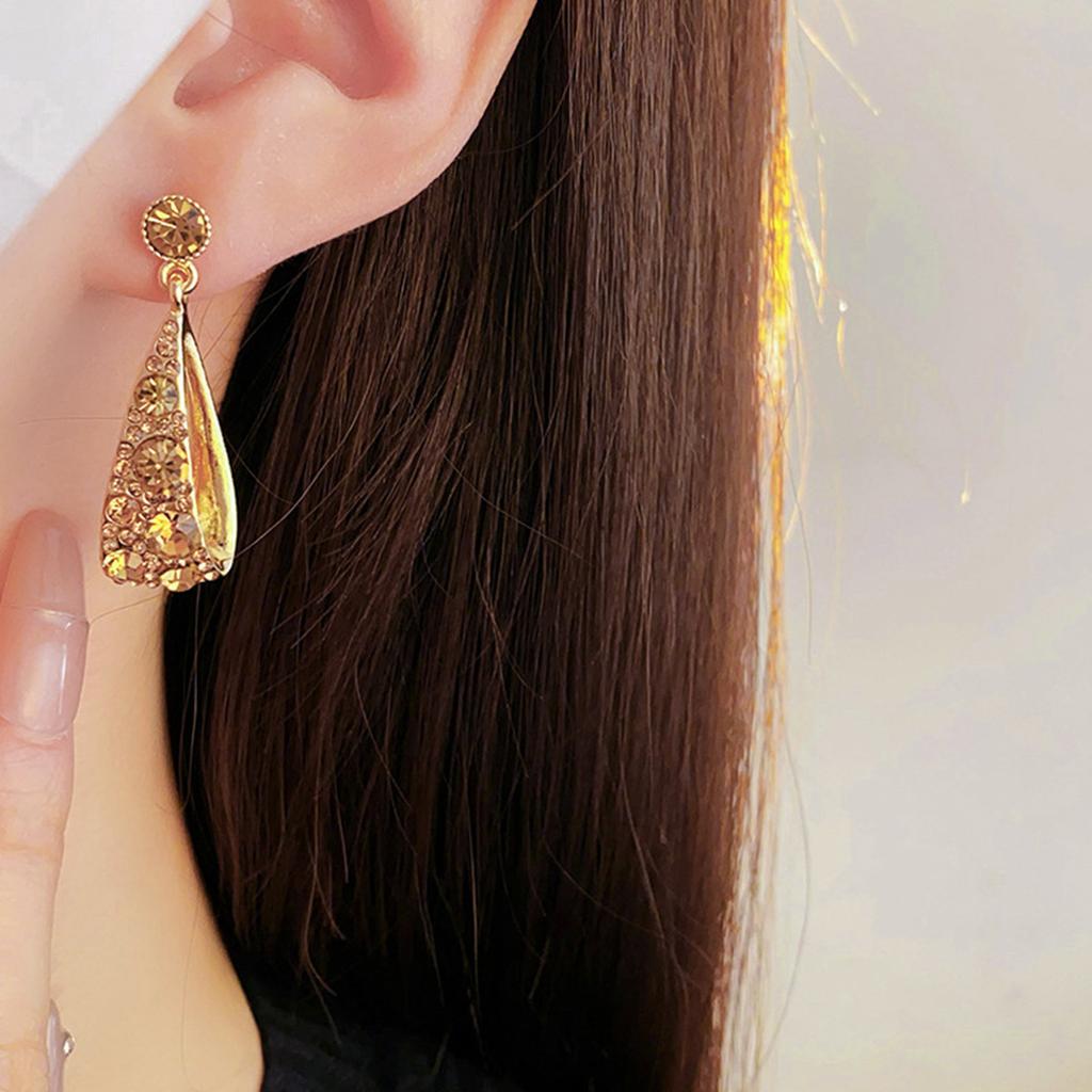 Diamond Studded Metal Earrings, French Retro Personality Nail, Light Luxury, High-end Decoration For Women