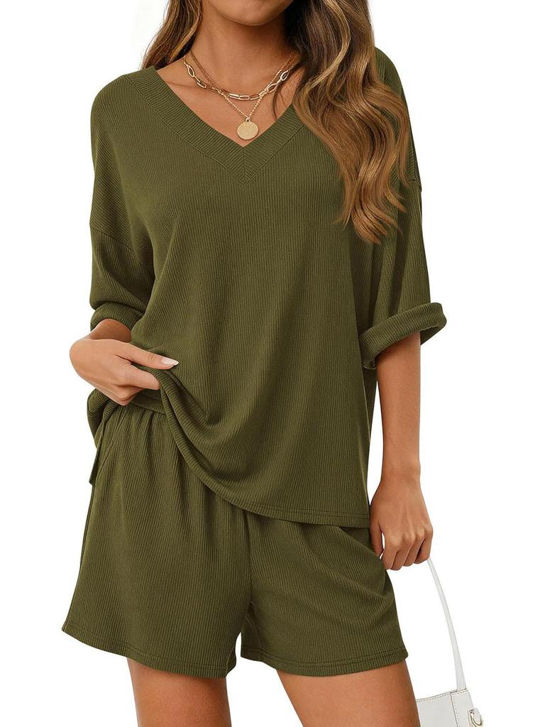 New Women's Casual Two-Piece Set: Loose V-Neck Short-Sleeved Top and Shorts
