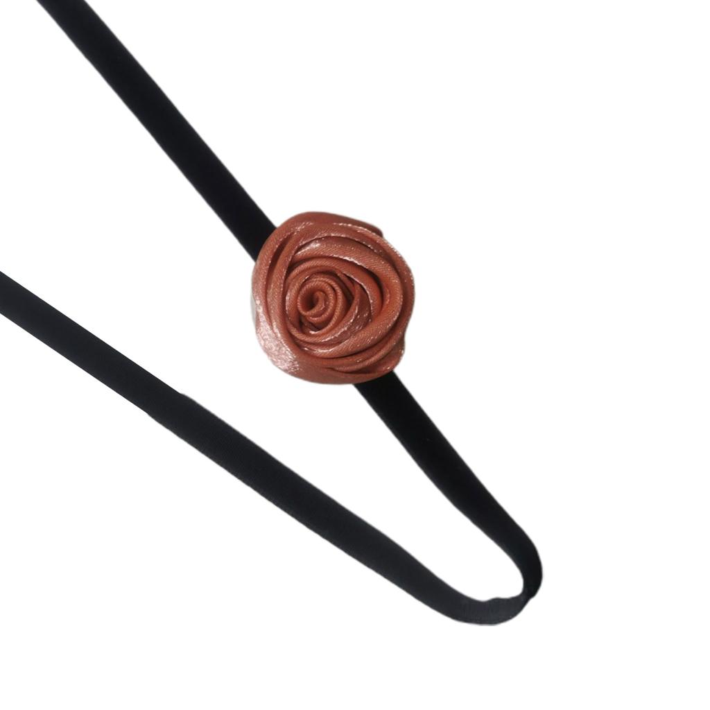 Retro Style Handmade Rose Necklace Elegant Collar Bohemian Exaggerated Flowers Necklet Velvet Elegant Clavicle Chain