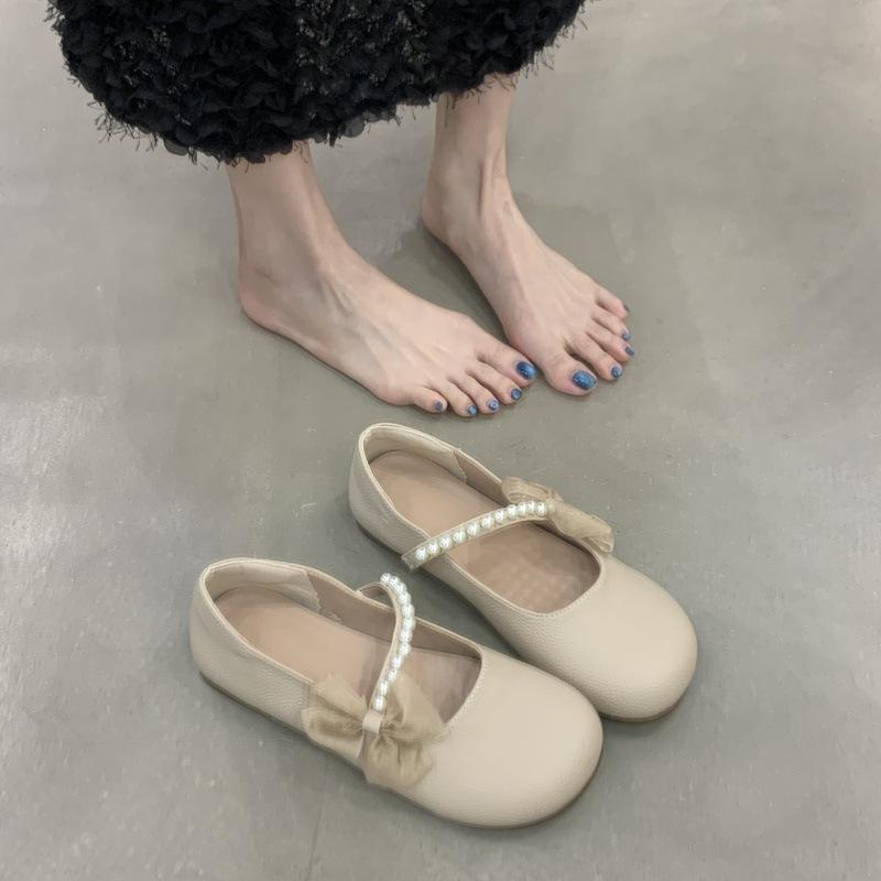 Mary Jane shoes spring and summer 2025 new versatile shallow mouth flat bottom with skirt single shoes women's four seasons Doudou shoes