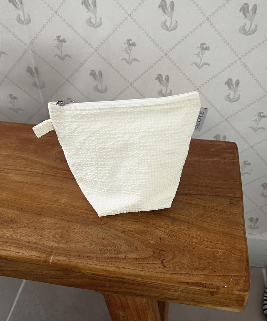 Clote Standing Pouch - Ivory