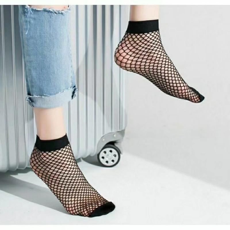 5 Pairs of New Women's Spring and Summer Ultra Thin Sexy Hollow Transparent All Match Grid Short Tube Socks