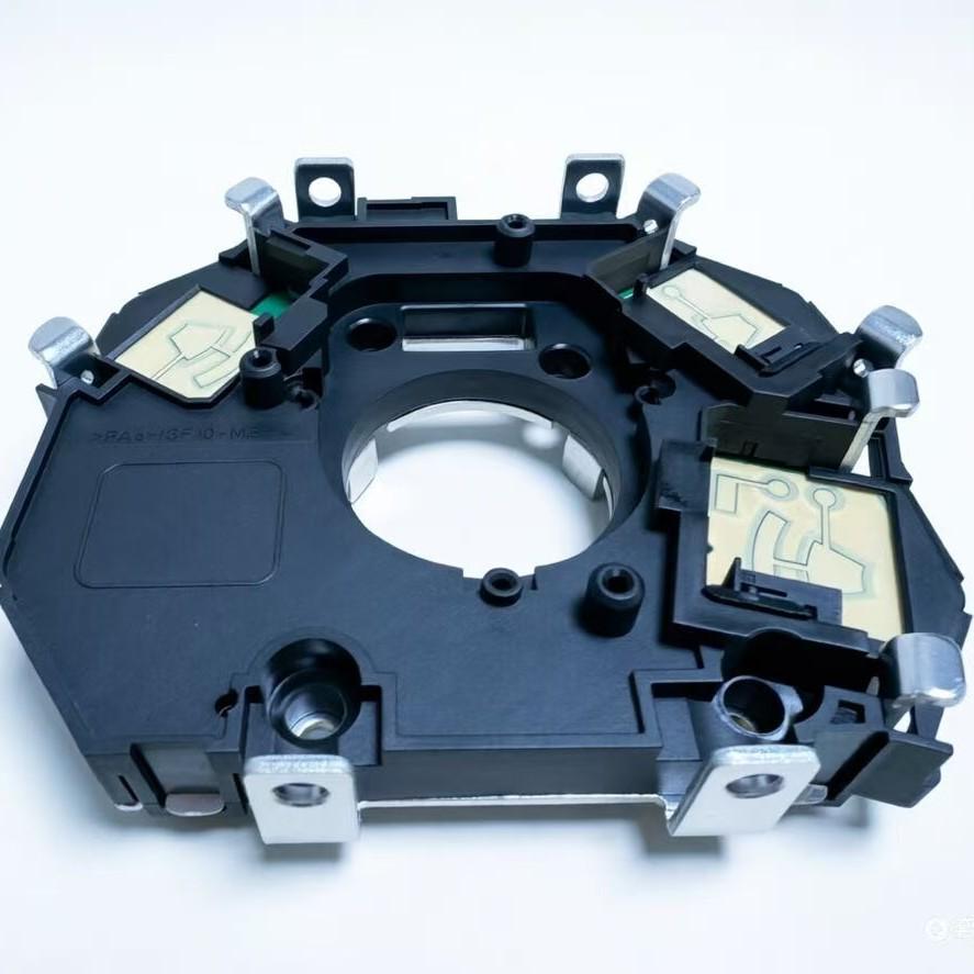 

Volvo Steering Wheel Control Panel 23796624 - Electrical Switch Base Bracket чорний