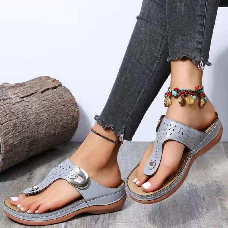 Mode Damen Strand Flip Flops Sommer Neu Damen Keil Strass Metall Schnalle Plateau Pantoletten Damen Freizeitschuhe Übergröße 43