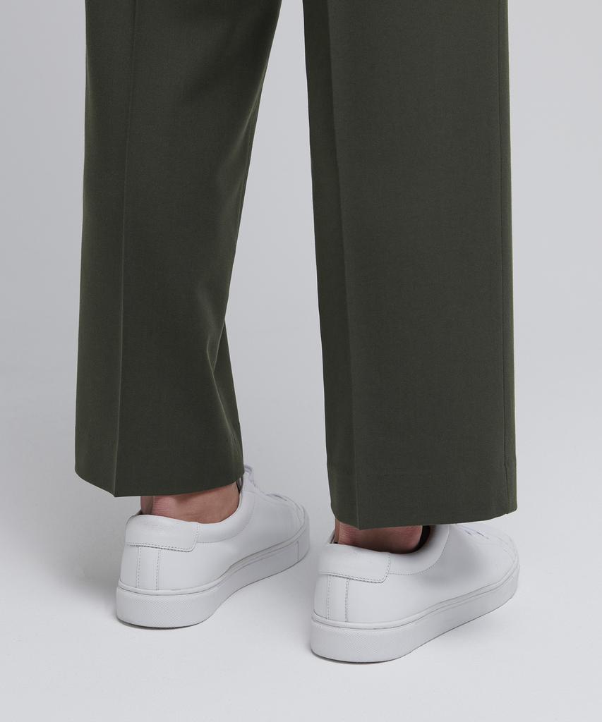 MUSINSA STANDARD Wide Hidden Banding Crop Slacks [Dusty Khaki]