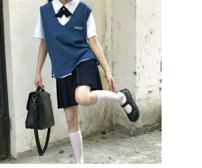 Thai JK Basic Short-Sleeved Uniform Square Neck Shirt - Milk White