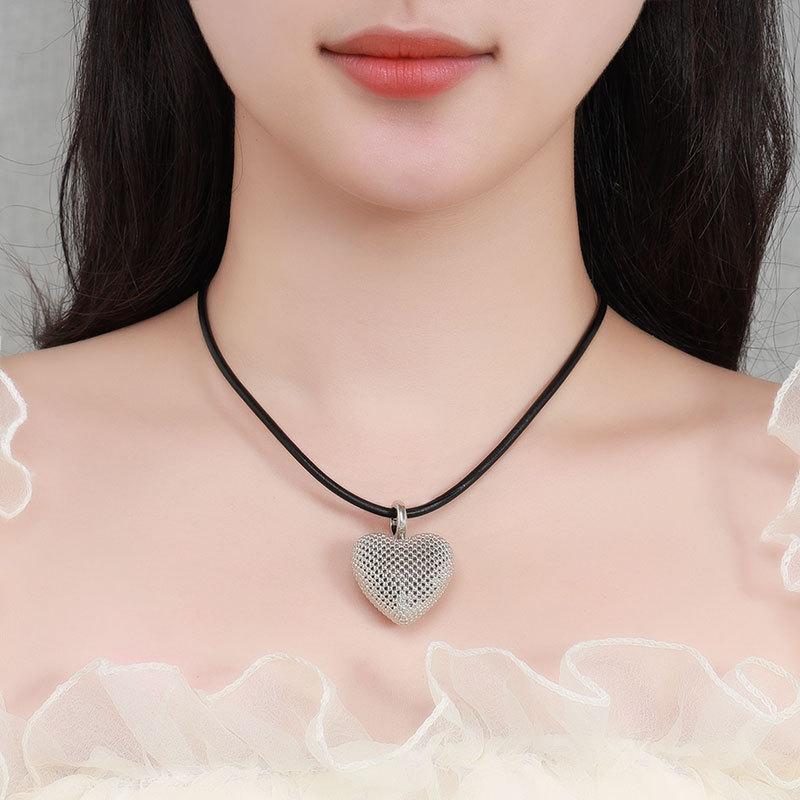 Hollow Ball Bead Love Heart Shaped Large Pendant Light Extravagant Personality Minority Senior Sense Jewelry Women