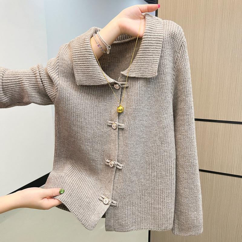 

Autumn and winter button-down long-sleeved knitted sweater literary and thin sweater One Size