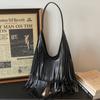 Single-shoulder Bag - Large Capacity Fringed Commuter Bag - Fashionable and Trendy Handbag for Carrying On The Arm