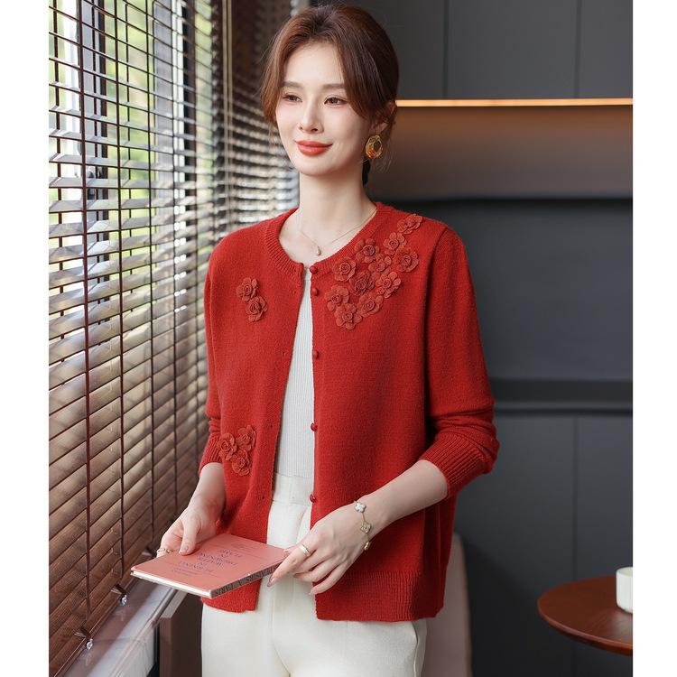 Three-dimensional Flower Knitted Cardigan In Autumn New Fashionable and Fashionable Sweater for Middle-aged and Elderly Women's Clothing