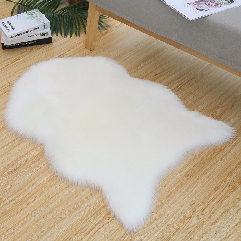 European Style Australian Imitation Wool Sheepskin Sofa Cushion Plush Rug for Living Room or Bedroom