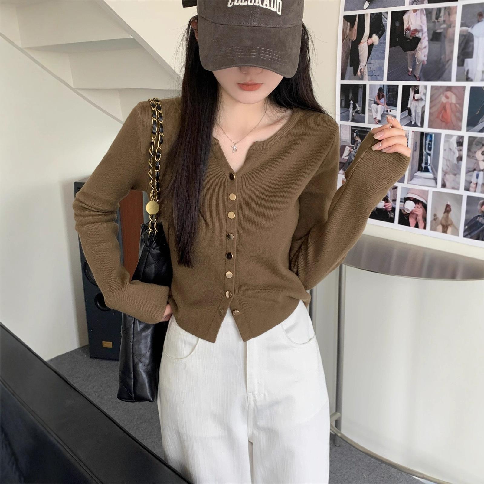 

Single-breasted long-sleeved knitted sweater women s clothing autumn new slim-fit temperament sweater cardigan casual one size fits all