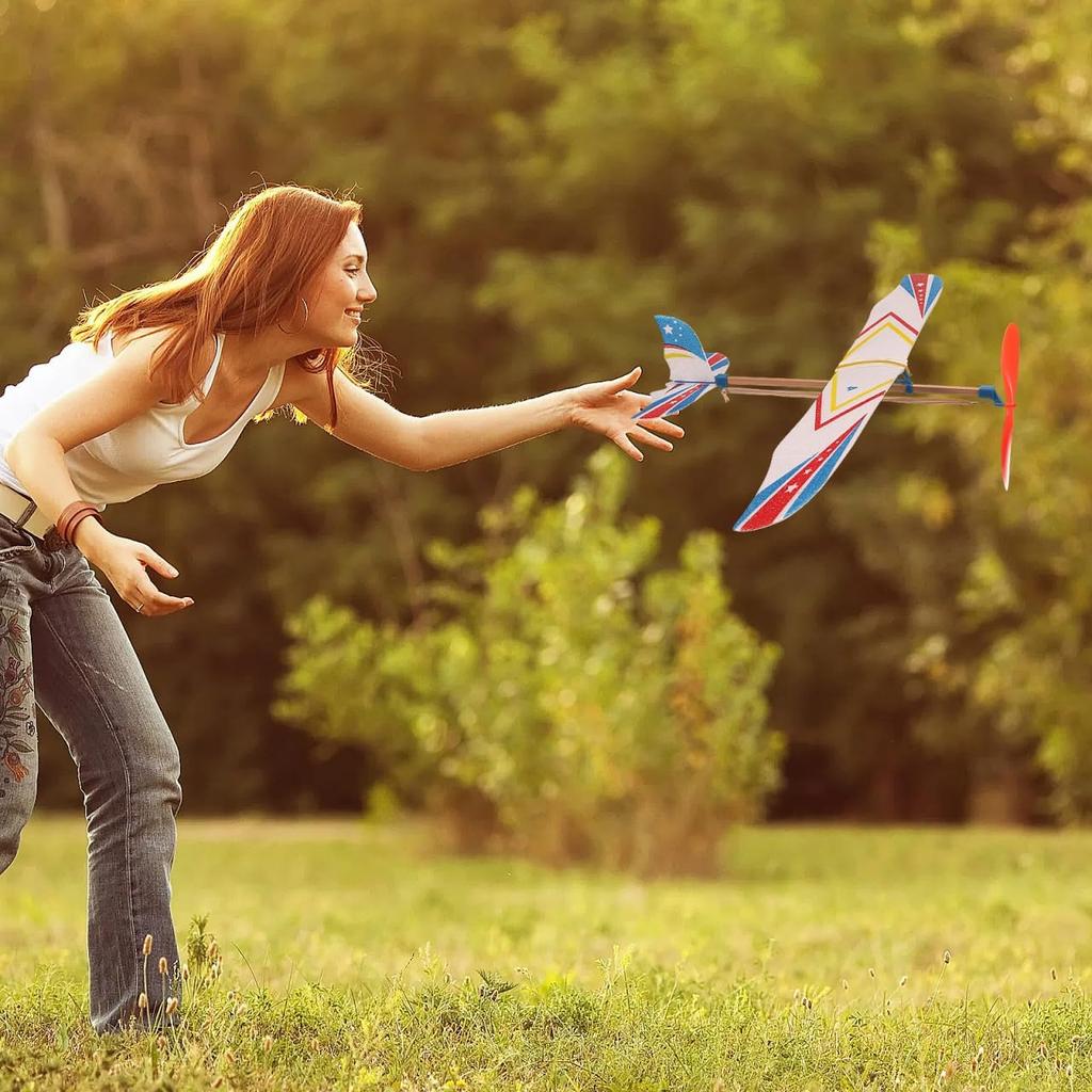 TOYANDONA 5Pcs Rubber Band Powered Aircraft Airplane Model Creative Helicopter for Kids Throwing Glider Airplane Toy for Birthday Party Favor Prize