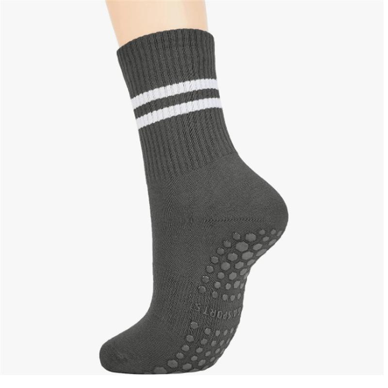 Women's Anti-Slip Breathable Pilates Socks Knitted Crew Socks for Yoga Barre Home Sports Fitness Customizable for Autumn