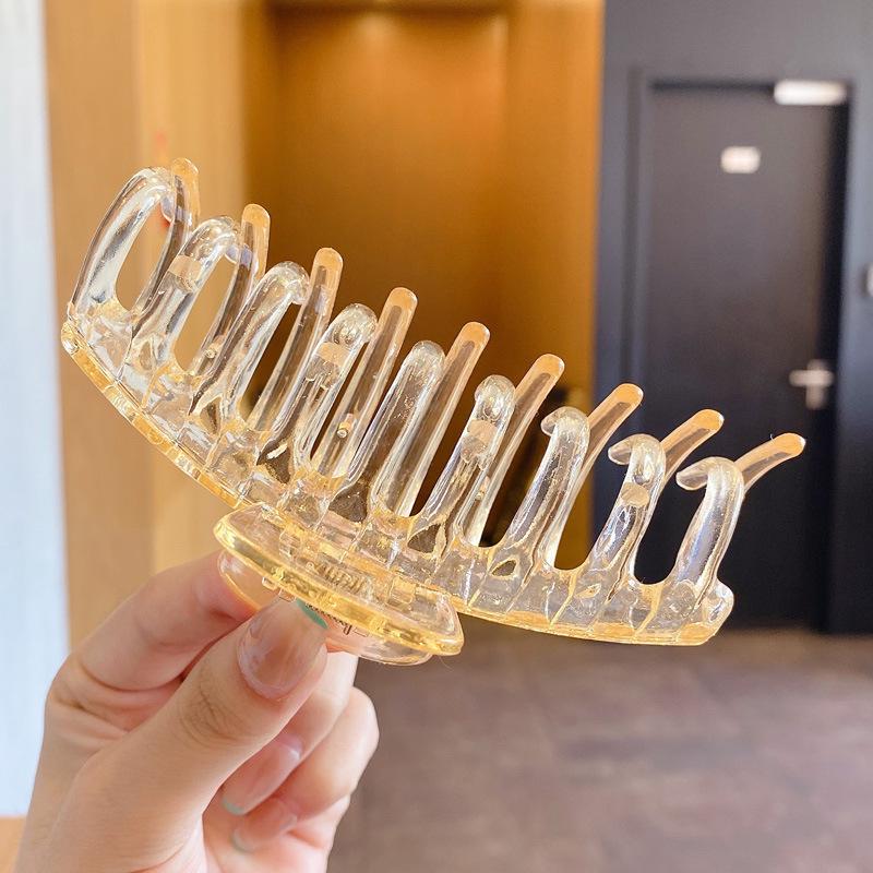 Elegant Large Hair Claw Clip for Thick Hair - High-End Korean Updo Shark Clip