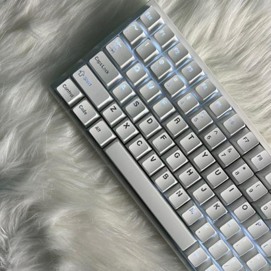 Yuanchuang Peripherals Snow Mountain High-Purity PBT Keycaps, 1.7mm Thick, Strong Matte, Sweat-Resistant, with Shine-Through Dye Sublimation Legends.