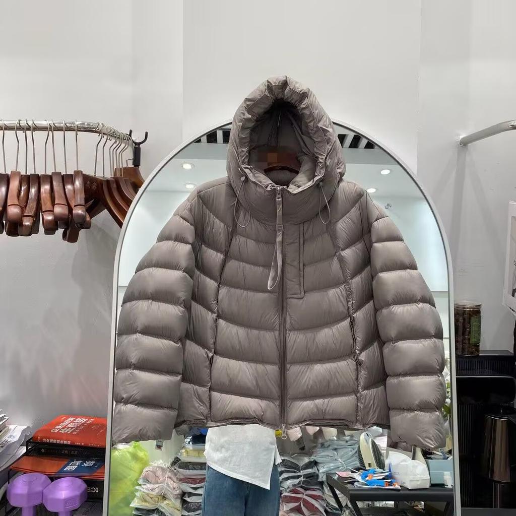 Autumn and winter new light and thin hooded down jacket women's short slim white duck down jacket fashionable and versatile