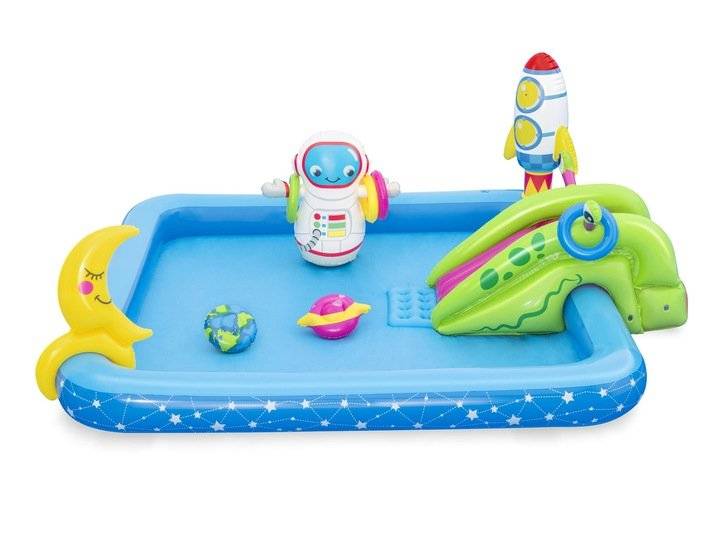 Astronaut inflatable playground