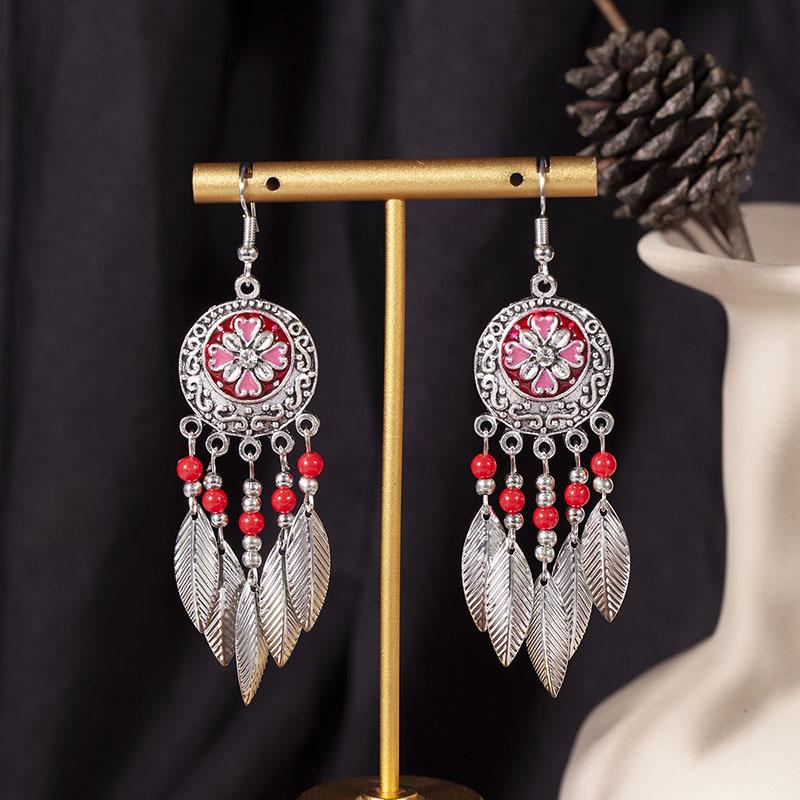 European, American and Bohemian Hollow Bead Fringed Earrings, High-end Retro Ethnic Style Earrings, Fashionable Long Earrings.