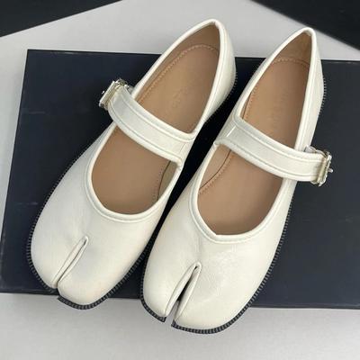 Mary Janes z rozdzielonym palcem Damskie Buty Tabi Ninja z paskiem z klamrą Baleriny Trotter Damskie Tabi na boso Mokasyny Damskie Japonia Loafersy