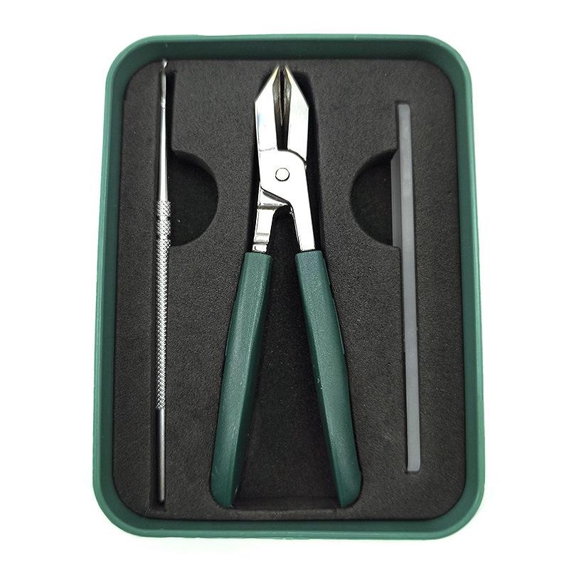 Super Sharp Oblique Nail Clippers: Large Opening, Anti-Splash, Pointed Mouth for Ingrown and Thick Toenails