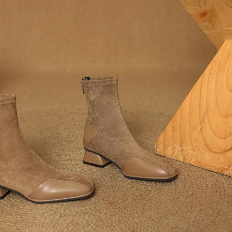 Autumn and winter women's suede Martin boots low heel large size women's boots square head Korean version leather boots rear zipper new medium boots