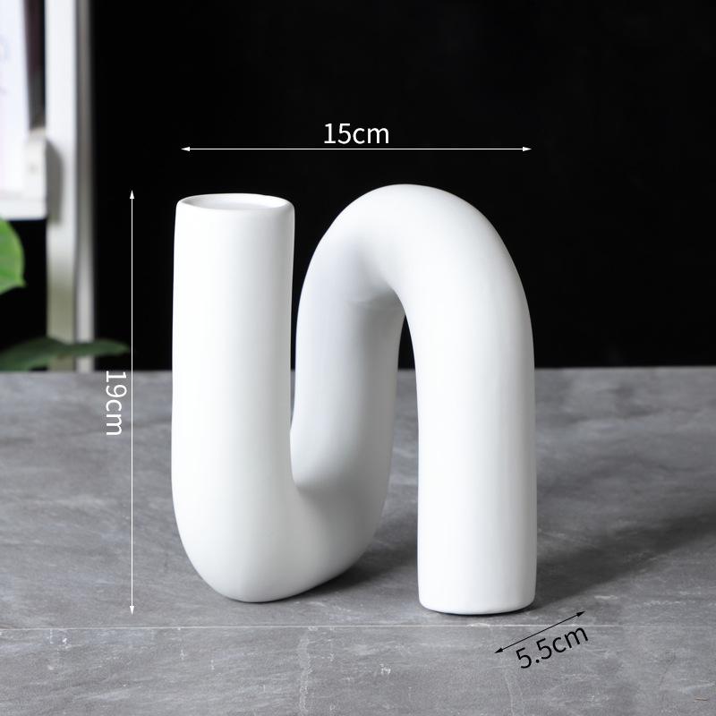 Creative Twisted Pipeline Abstract Artwork Statue Desk Decoration Ornaments Modern Crafts Ceramic Sculpture Room Aesthetic Decor