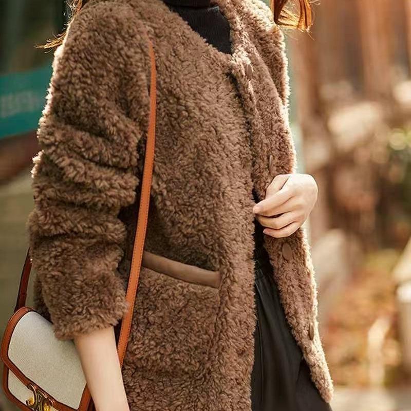 Autumn and Winter New Lamb Wool Sheep Shearing Fur Short Collar Simple Integrated Fur Coat Women