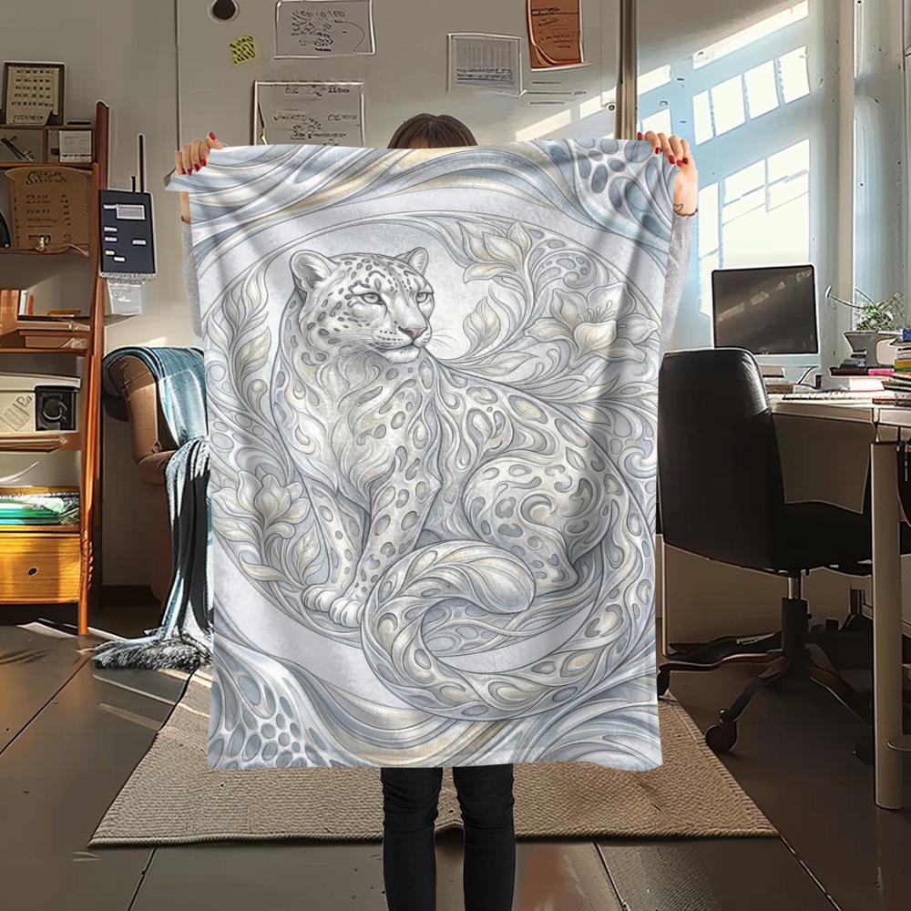 Snow Leopard Animal Print Flannel Blanket, High quality Comfortable for All Seasons, Home Decor, Warmth and Comfort, Perfect for Christmas Gifts119