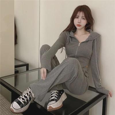 Women's Early Autumn High-End Hooded Sports Suit: Street-Style, Age-Reducing Two-Piece Set
