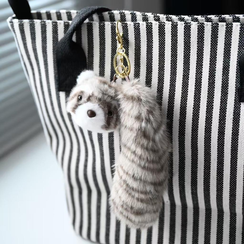 18cm Langer Schwanz Eichhörnchen Waschbär Bär Plüsch Anhänger Kawaii Tiere Flauschige Plüsch Schlüsselanhänger Tasche Auto Handy Hängende Plüsch Schlüsselanhänger