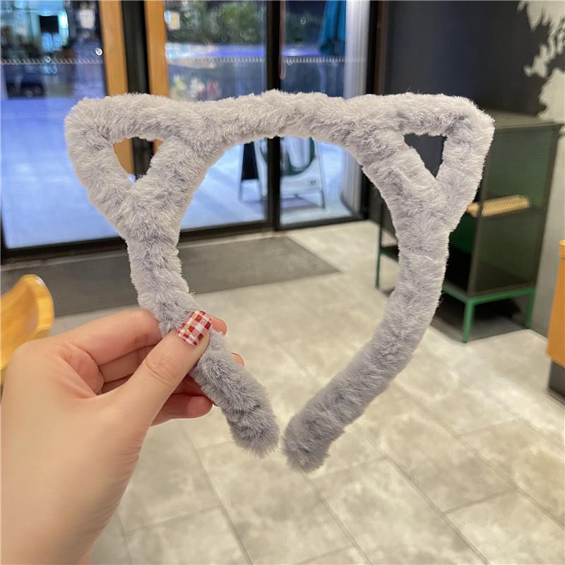Plush Cat Ear Headband & Cute Heart Hair Clip Set for Skincare Routine