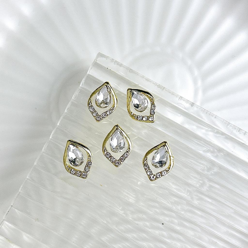 Xi Fei Hui Palace Alloy Nail Art Jewelry New Chinese-Style Explosive Flash Fertilizer Square Love Water Drop Diamond Palace Armor With Diamond