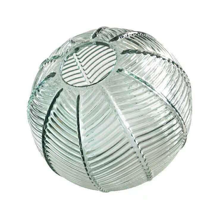Designer Green Leaf Glass Pendant Light for Modern Spaces