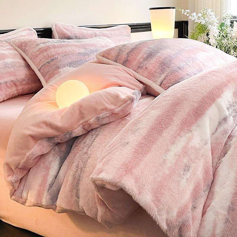 Thickened Milk Fleece Bed Four-Piece Set, Fleece Bedding Coral Flannel Quilt Cover, Bed Sheet, Human Bed Hat Three-Piece Set